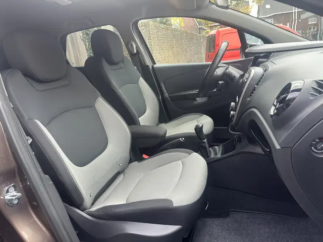 Renault Captur 0.9 TCe Dynamique 2014 Benzine 12