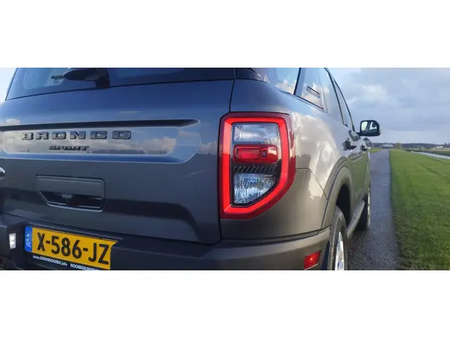 Ford Bronco Sport AWD 2021 Benzine 6