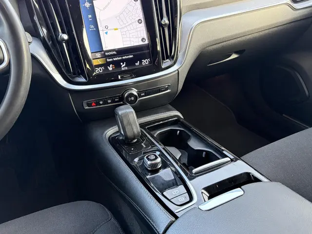 Volvo V60 2.0 B5 Inscription 2021 Hybride Benzine 27