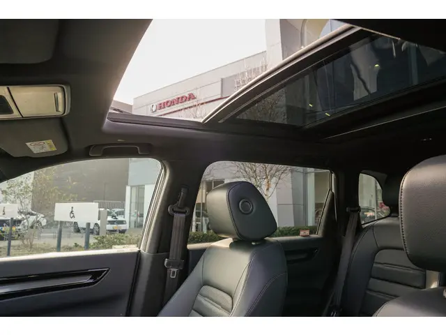 Honda CR-V 2.0i e:PHEV ADVANCE TECH 2024 Hybride Benzine 9