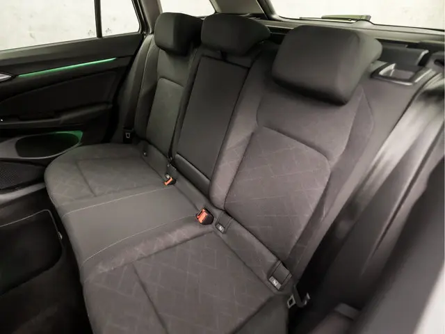 Volkswagen Golf Variant 1.0 TSI Sport 2023 Benzine 16