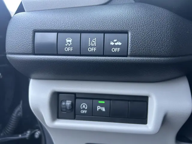 Suzuki Swift 1.2 Style Smart Hybrid 2025 Benzine 14