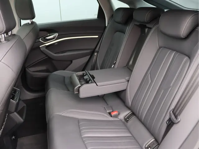 Audi e-tron Sportback 55 quattro 95KWh 2021 Elektrisch 35