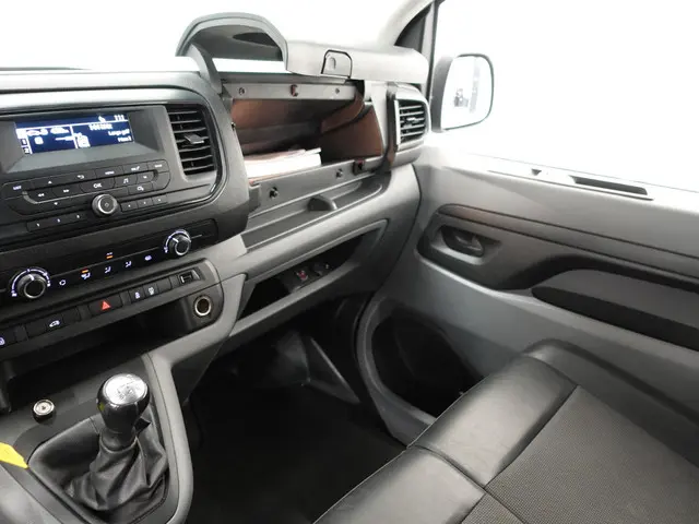 Toyota ProAce 95pk Long L3H1 2018 Diesel 20