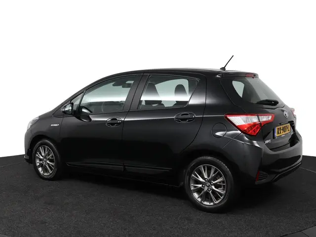 Toyota Yaris 1.5 Hybrid Design 2018 Hybride Benzine 12