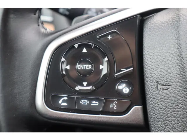 Honda CR-V 1.5 AWD Executive 2018 Benzine 29