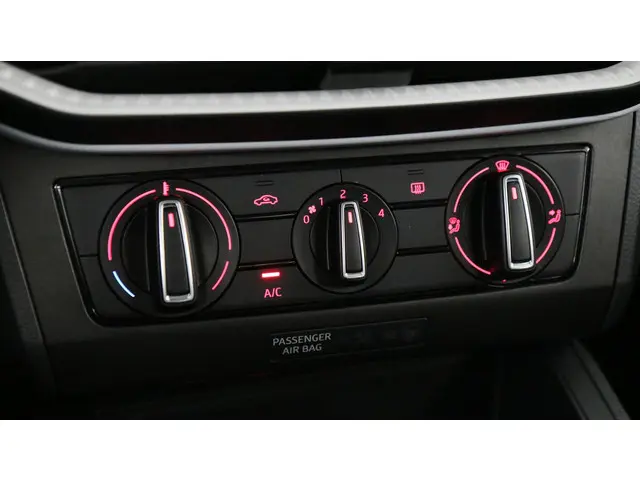 SEAT Ibiza 1.0 EcoTSI 95pk Style 2024 Benzine 34