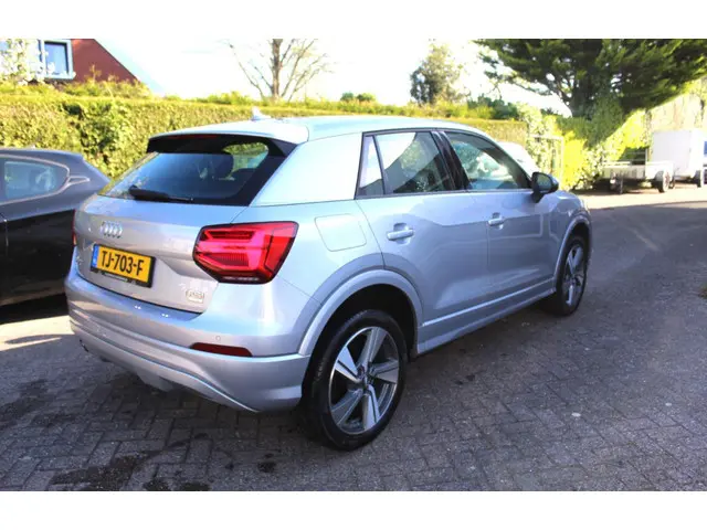 Audi Q2 1.0 TFSI #limited 2018 Benzine 19