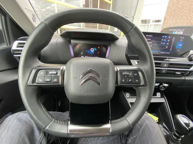 Citroën C4 1.2 Puretech Feel Pack 2022 Benzine 12