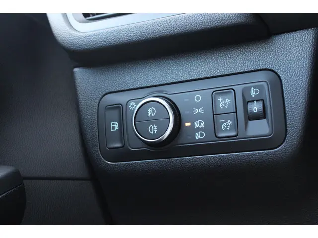 Ford Kuga 2.5 PHEV ST-Line 2024 Hybride Benzine 19