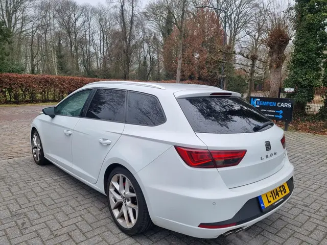 SEAT Leon ST 1.4 EcoTSI FR 2015 Benzine 3