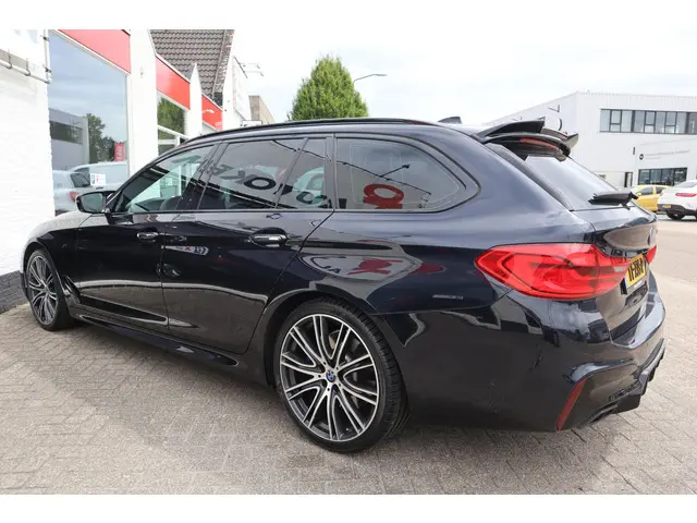 BMW 5 Serie Touring 530i High Executive 2018 Benzine 16