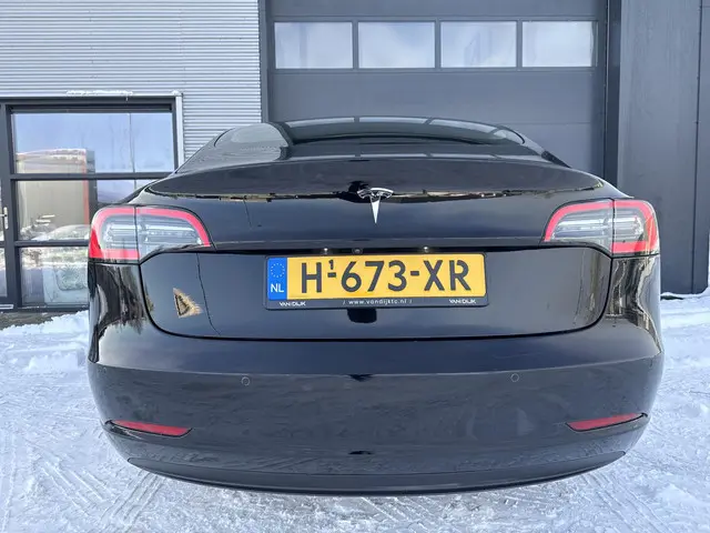 Tesla Model 3 Standard RWD Plus 60 kWh 2020 Elektrisch 6