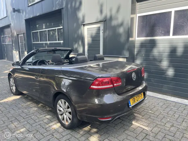 Volkswagen Eos 2014 180km airco/apk/nap/cruise 2014 Benzine 4