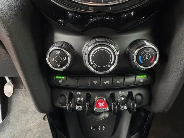 MINI One MINI 1.2 SALT BUSINESS/HLEER/NAV/PDC 2016 Benzine 14