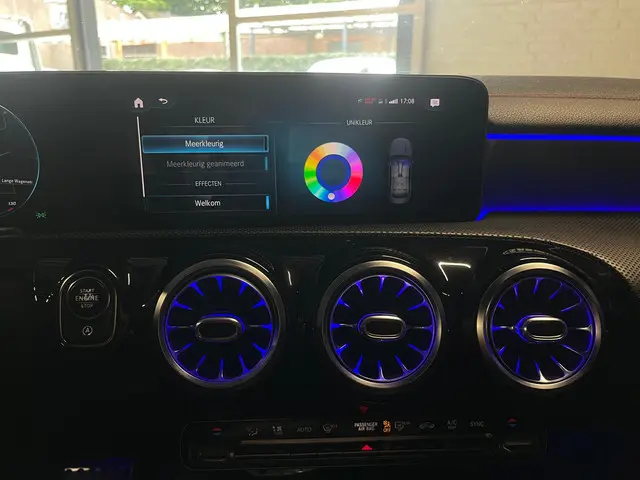 Mercedes-Benz CLA 180 AMG Premium Plus 2019 Benzine 28