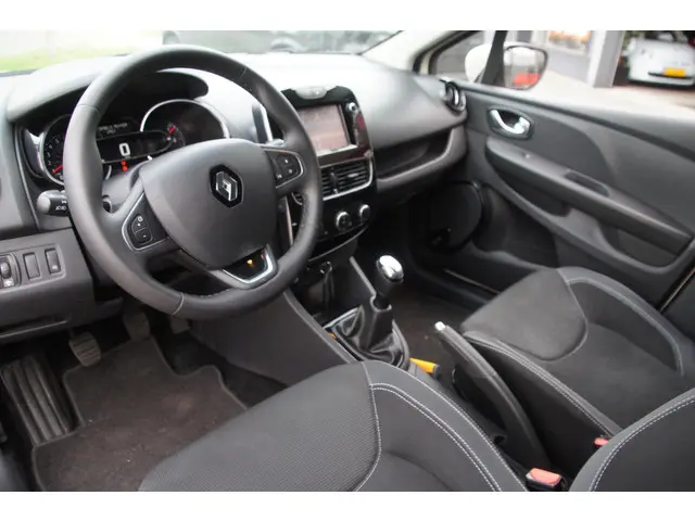 Renault Clio 0.9 TCe Zen 2017 Benzine 10