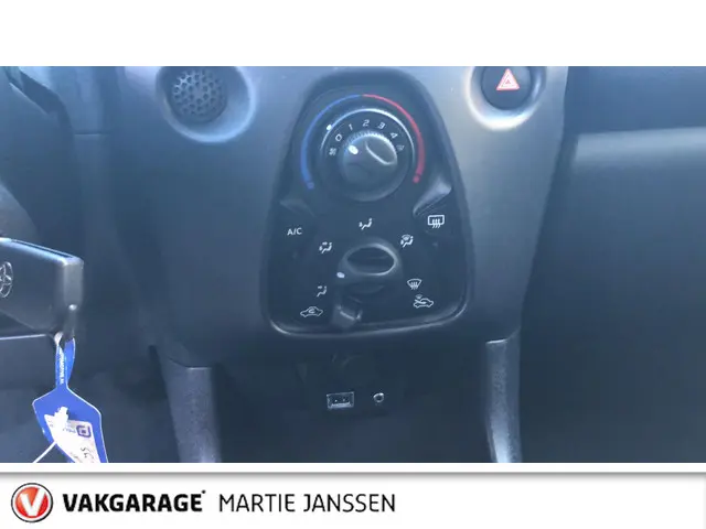 Toyota Aygo 1.0 VVT-i x-fun 2020 Benzine 17