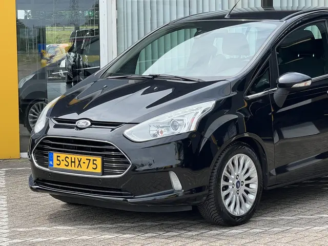 Ford B-MAX 3