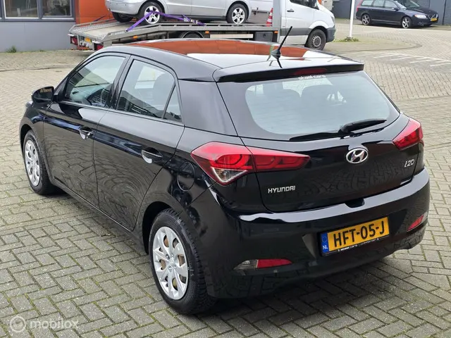 Hyundai i20 1.2 HP i-Motion✅️AİRCO❄️APK✅️ 2017 Benzine 4