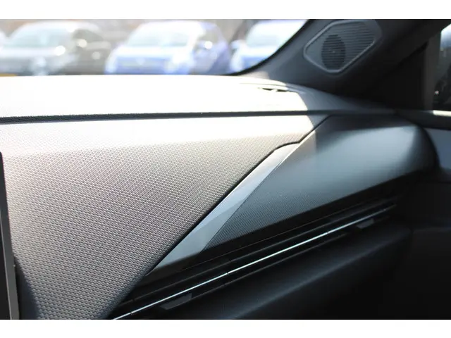 Opel Astra Sports Tourer 1.2 Turbo GS 2025 Benzine 14