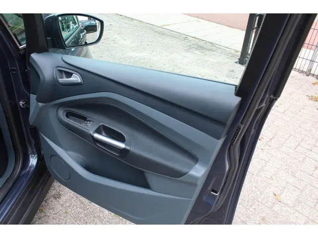 Ford C-MAX 1.0 Lease Tit. 2014 Benzine 21
