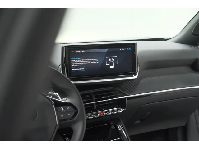 Peugeot 2008 1.2 Hybrid 145 Allure 2025 Hybride Benzine 53