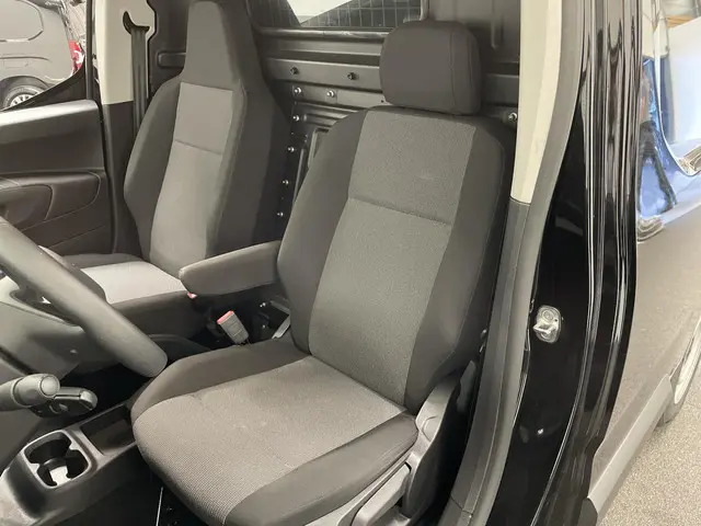 Peugeot Partner 1.5 BlueHDi 100 S&S L1 2023 Diesel 2