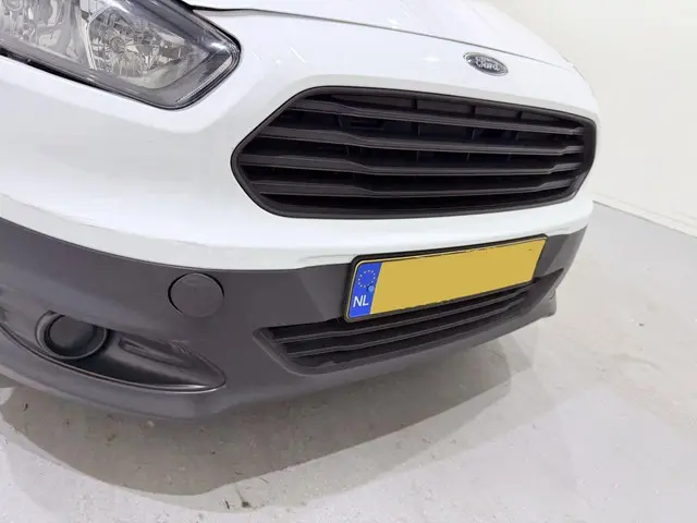 Ford Transit Courier Van 1.5 TDCI Airco NAP 2016 Diesel 25