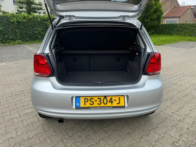 Volkswagen Polo 1.4-16V Highline 2013 Benzine 9