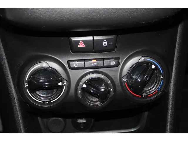 Peugeot 208 1.2 PureTech Active Automaat 2018 Benzine 11