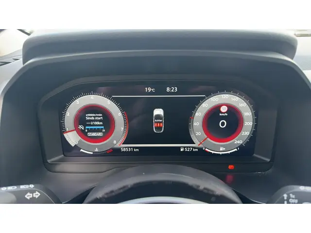 Nissan QASHQAI 1.3 MHEV N-Connecta 2023 Benzine 8