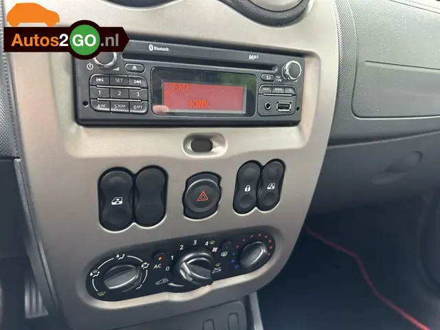 Dacia Duster 1.6 SCe 4x2 2012 Benzine 6