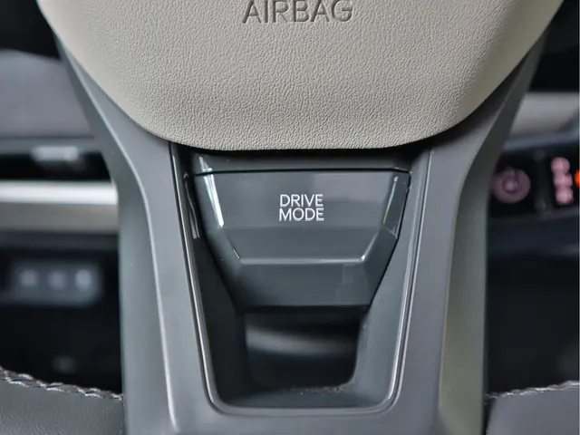 Kia EV3 GT-PlusLine 81.4 kWh 2024 Elektrisch 13