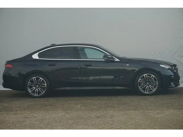 BMW i5 Sedan eDrive40 2024 Elektrisch 5