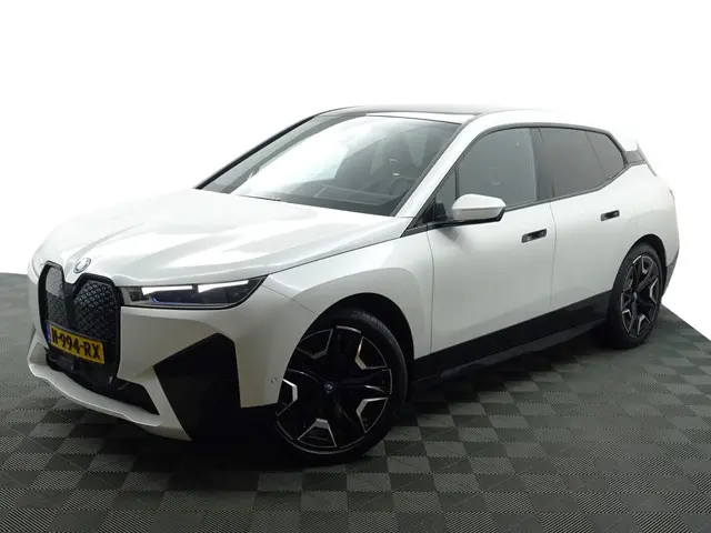 BMW iX xDrive40 M Gold Edition 77 kWh- 2021 Elektrisch 4