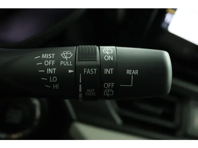 Suzuki Swift 1.2 Select Smart Hybrid 2025 Benzine 32