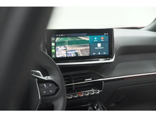 Peugeot 2008 1.2 Hybrid 145 Allure 2025 Hybride Benzine 3