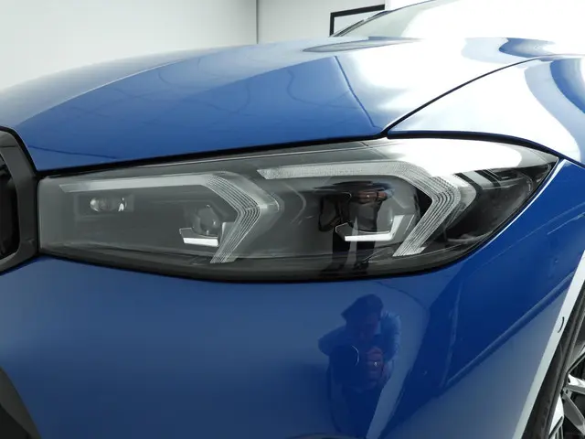 BMW 3 Serie Touring 330e 2024 Hybride Benzine 40