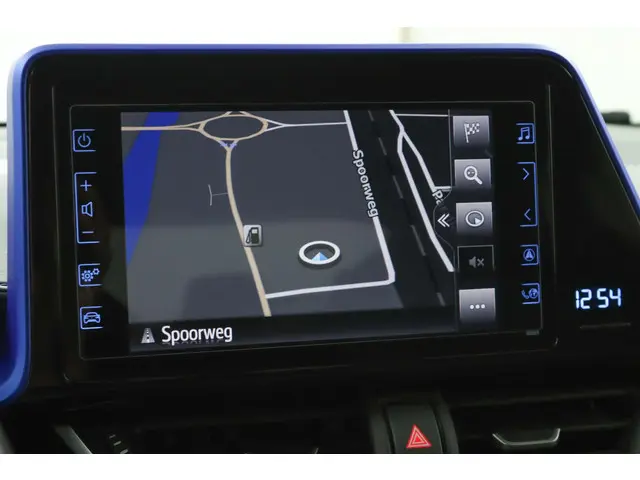 Toyota C-HR 1.8 Hybrid Bi-Tone 2017 Hybride Benzine 28