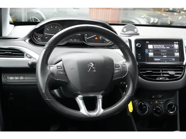 Peugeot 2008 1.2 PureTech Blue Lion 2016 Benzine 14