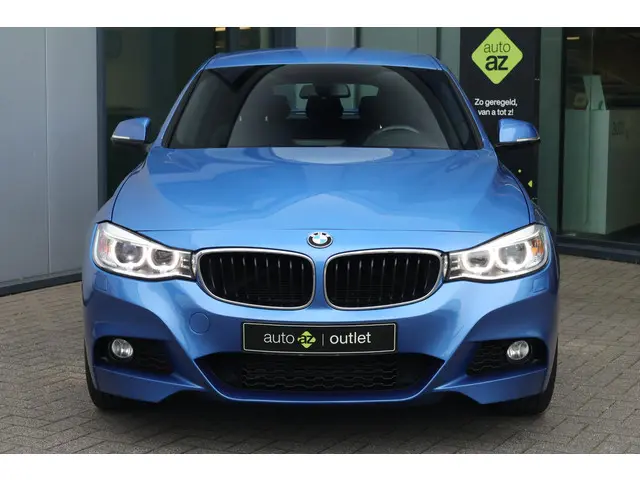 BMW 3 Serie Gran Turismo 320i Executive 2015 Benzine 9
