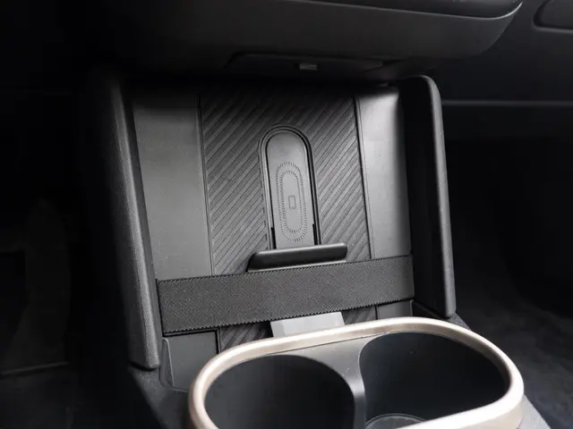 MINI 5-Deurs Cooper C 2025 Benzine 24