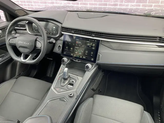 Lynk & Co 01 1.5 Plug-in Hybrid 2023 Hybride Benzine 22
