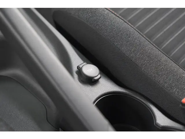 Peugeot 208 PureTech 75 Active Pack 2022 Benzine 37