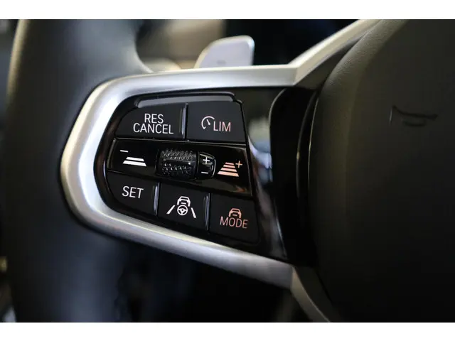 BMW 3 Serie Touring 330e 2026 Hybride Benzine 24