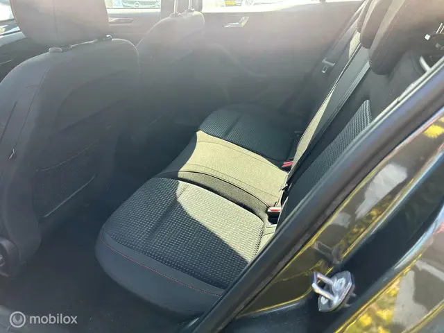 Ford Focus 1.0 EcoBoost ST Line Business 2019 Benzine 18