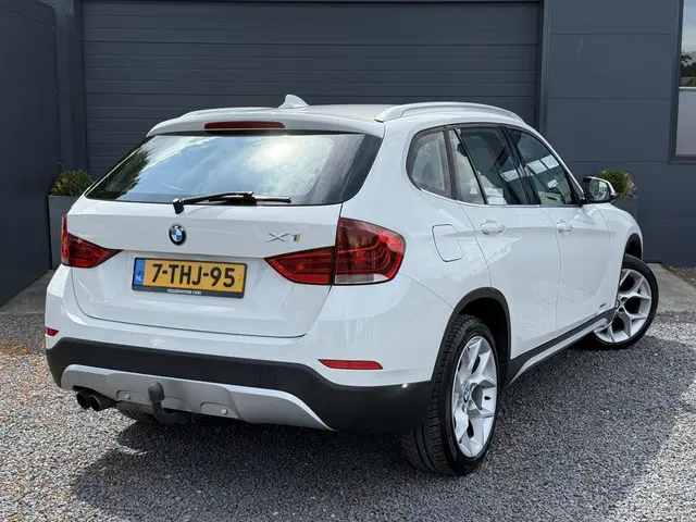 BMW X1 sDrive20i Business 2014 Benzine 3