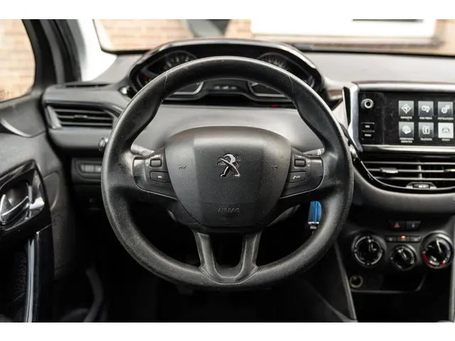 Peugeot 208 1.2 PureTech Active Trekhaak 2017 Benzine 21