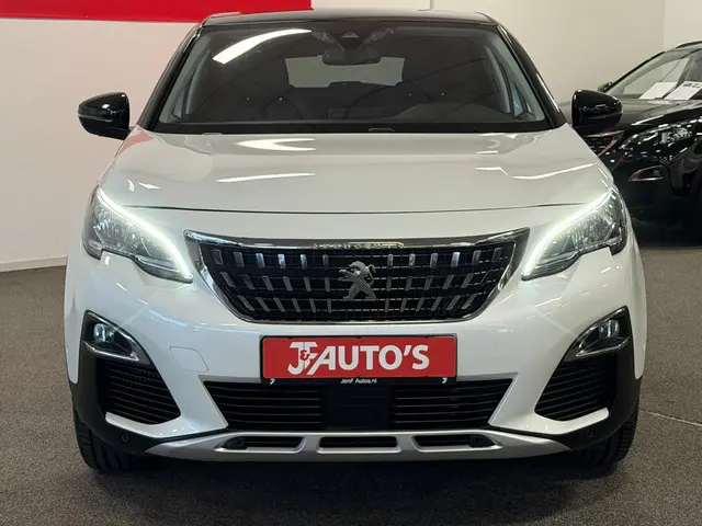 Peugeot 3008 1.2 PureTech 2018 Benzine 8